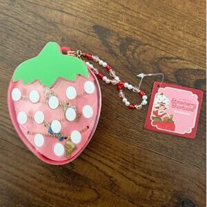 Strawberry Shortcake 4 piece Necklace set with case NWT